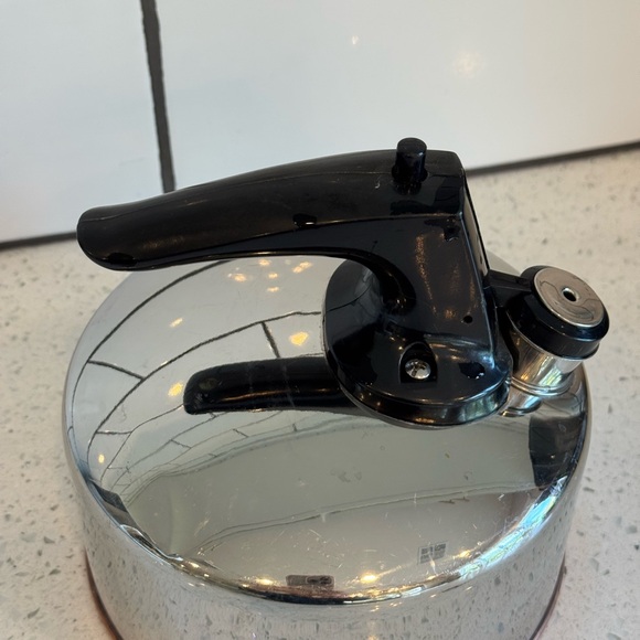 Revere Ware 1.5 Qt Whistling Kettle Copper Bottom - Picture 3 of 7